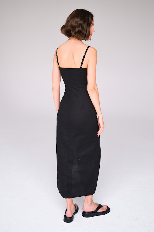 Платье черный лен с разрезами