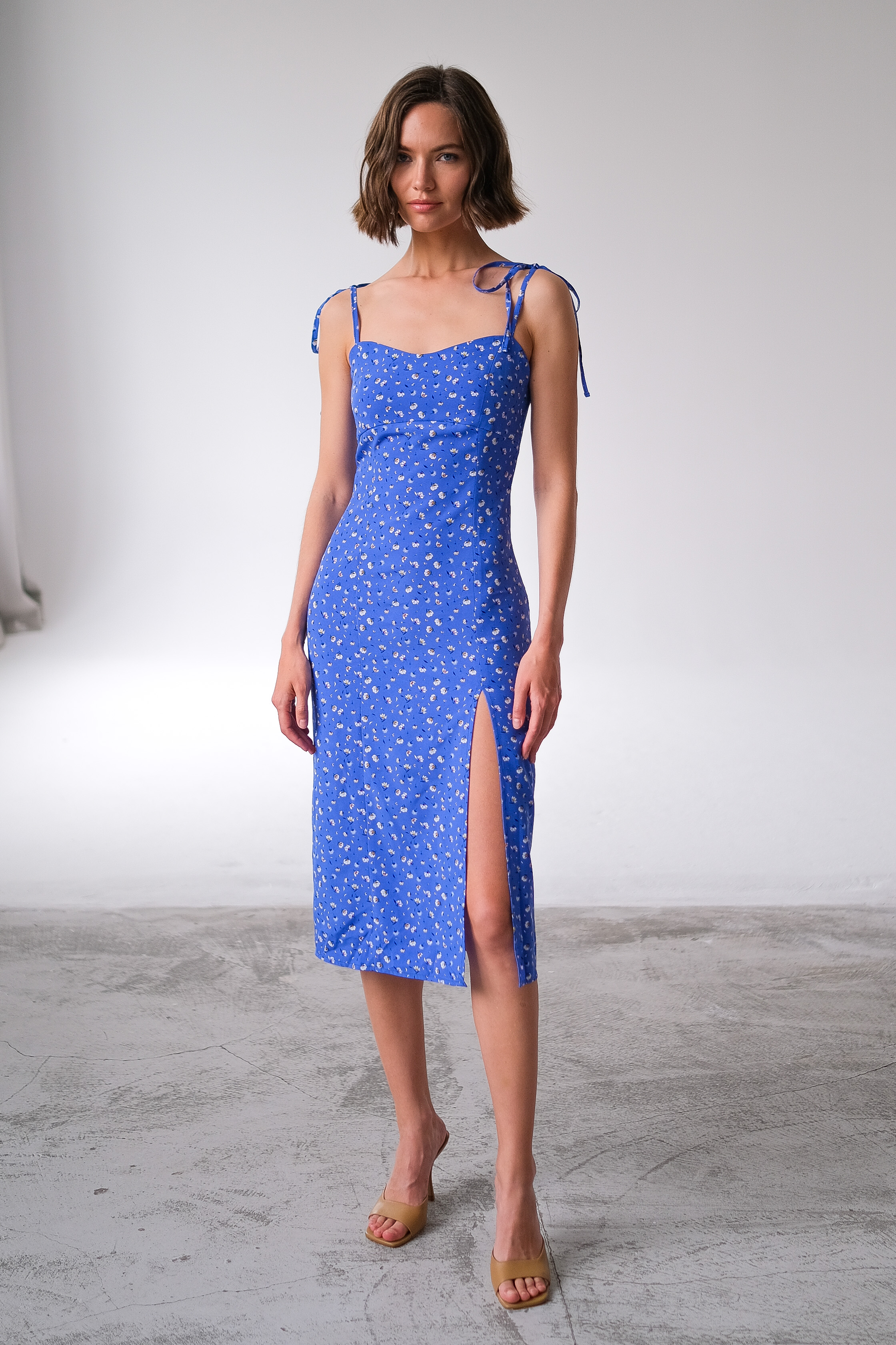 Сарафан на бретелях 