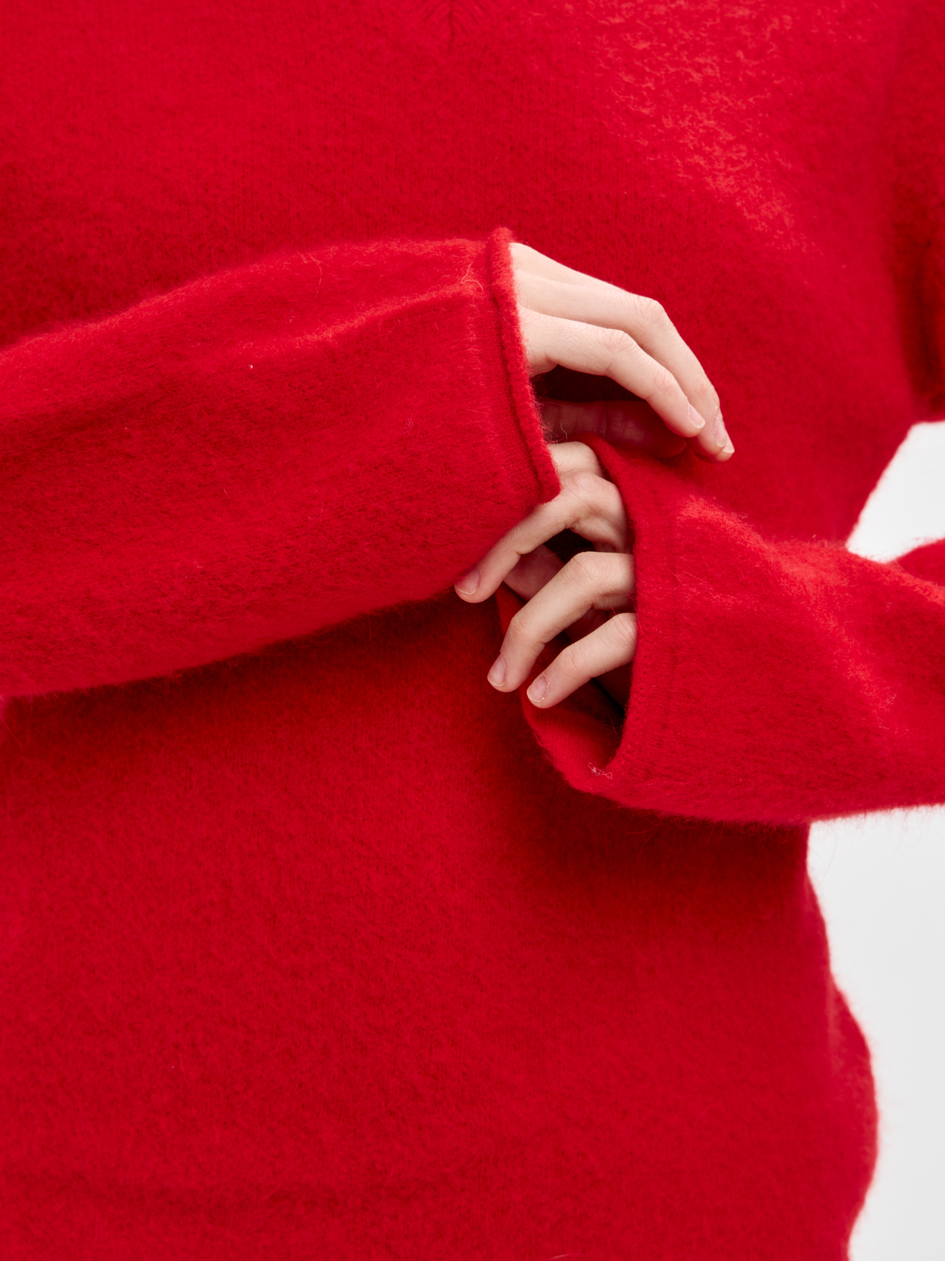 Свитер V вырез