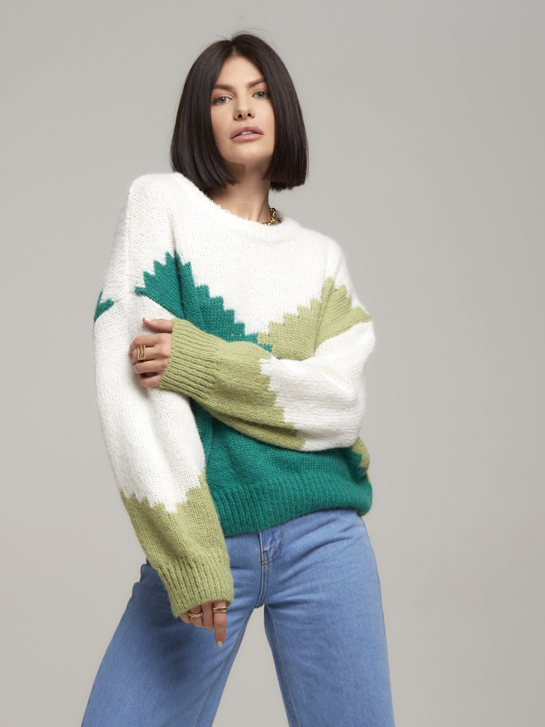 Джемпер с узором ромб