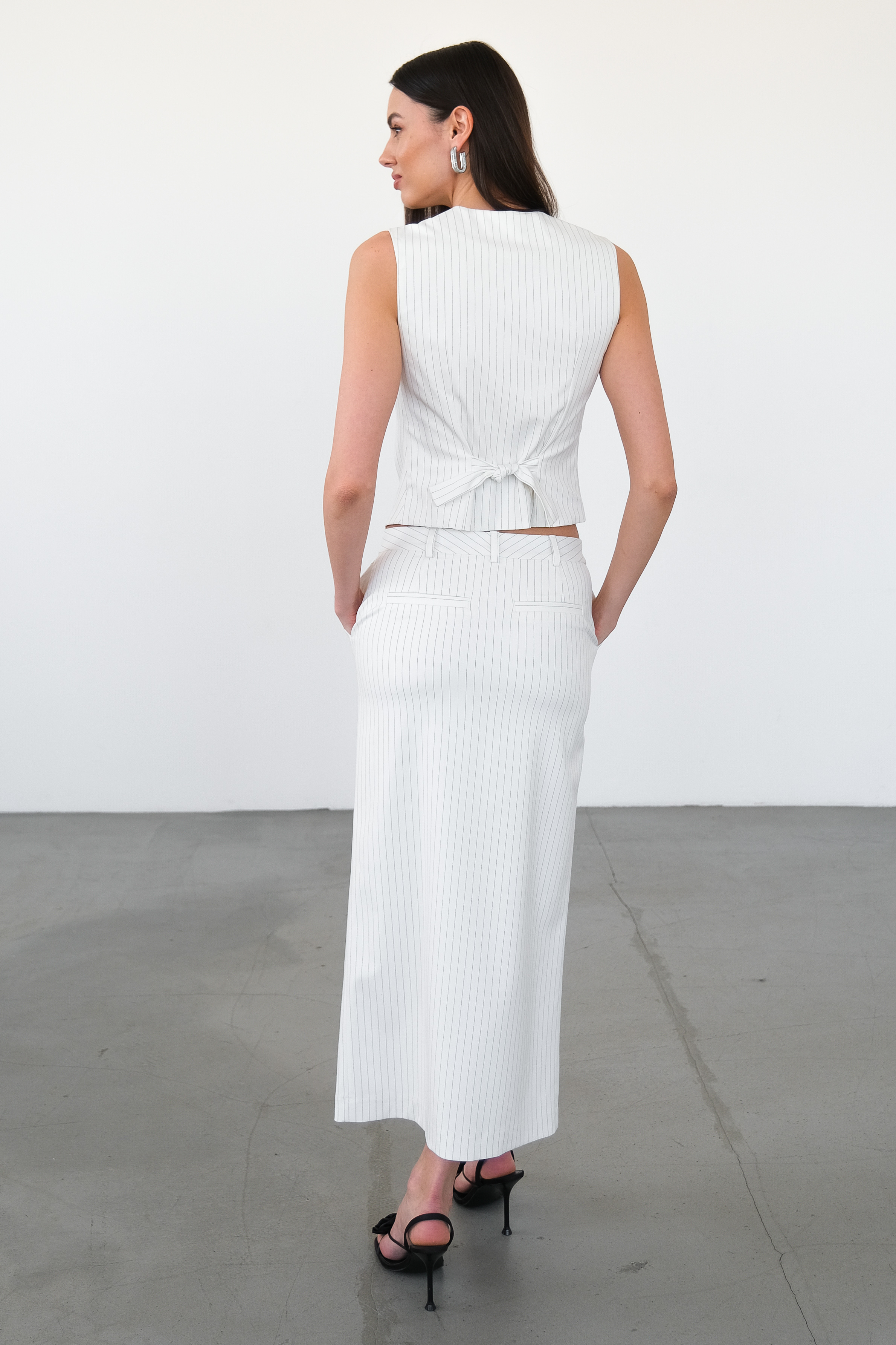  Юбка миди в полоску молочная