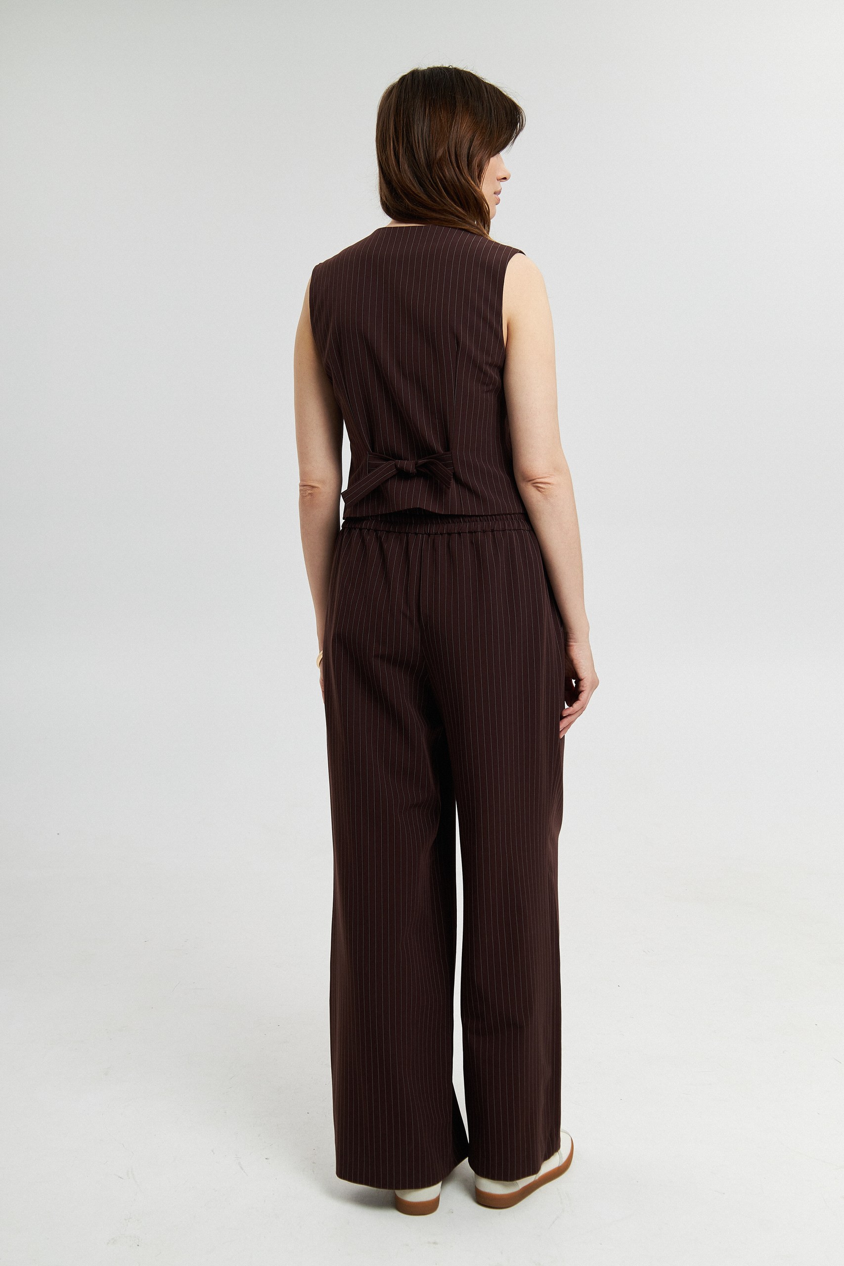 Брюки в полоску на резинке