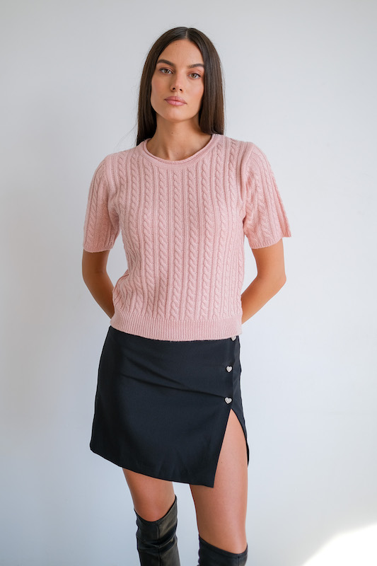 Джемпер с коротким рукавом косы