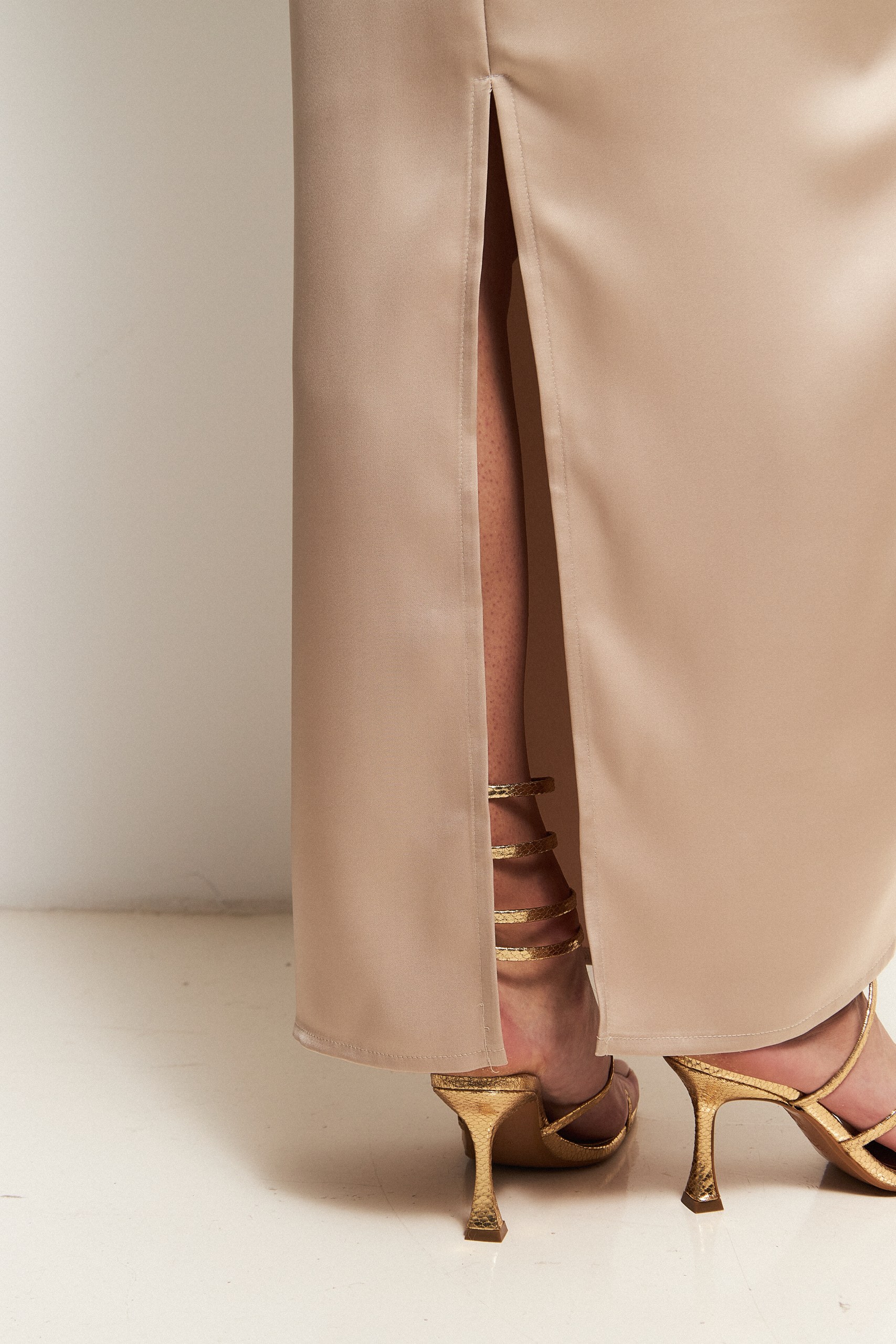 Юбка атласная макси