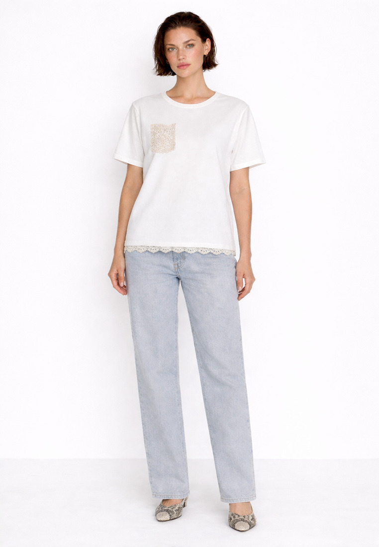 Футболка с кружевом