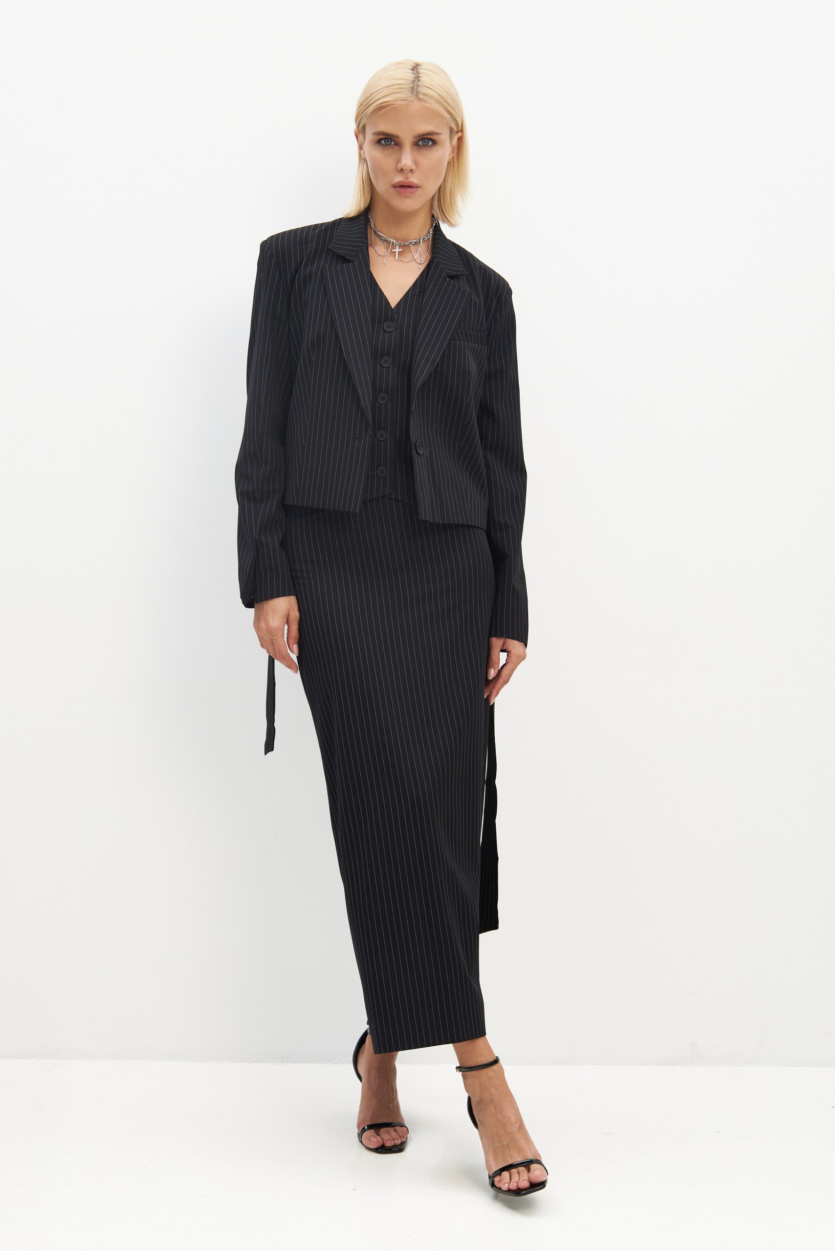 Жакет в полоску с поясом