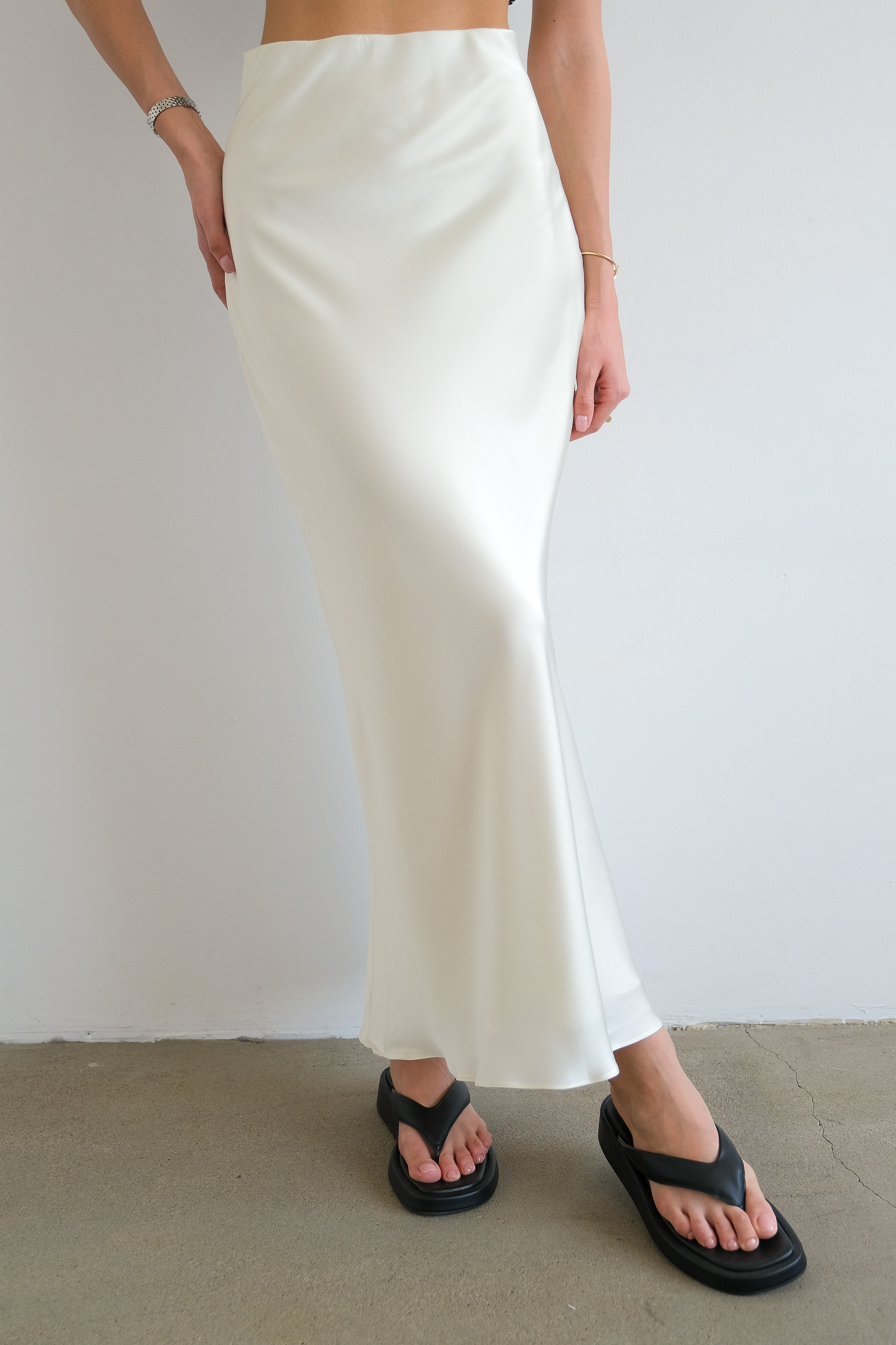 Юбка молочная макси