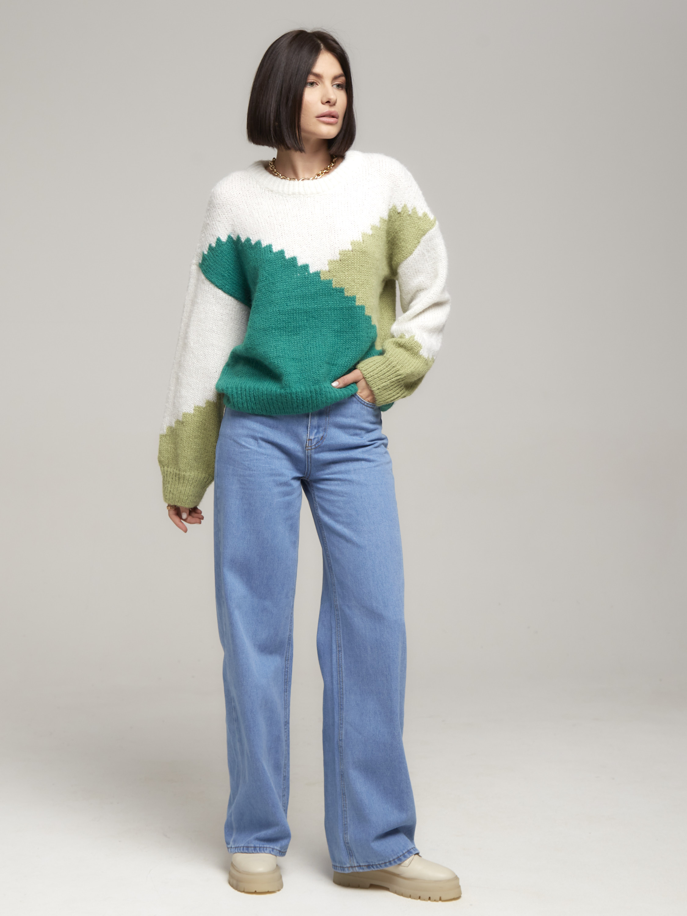 Джемпер с узором ромб