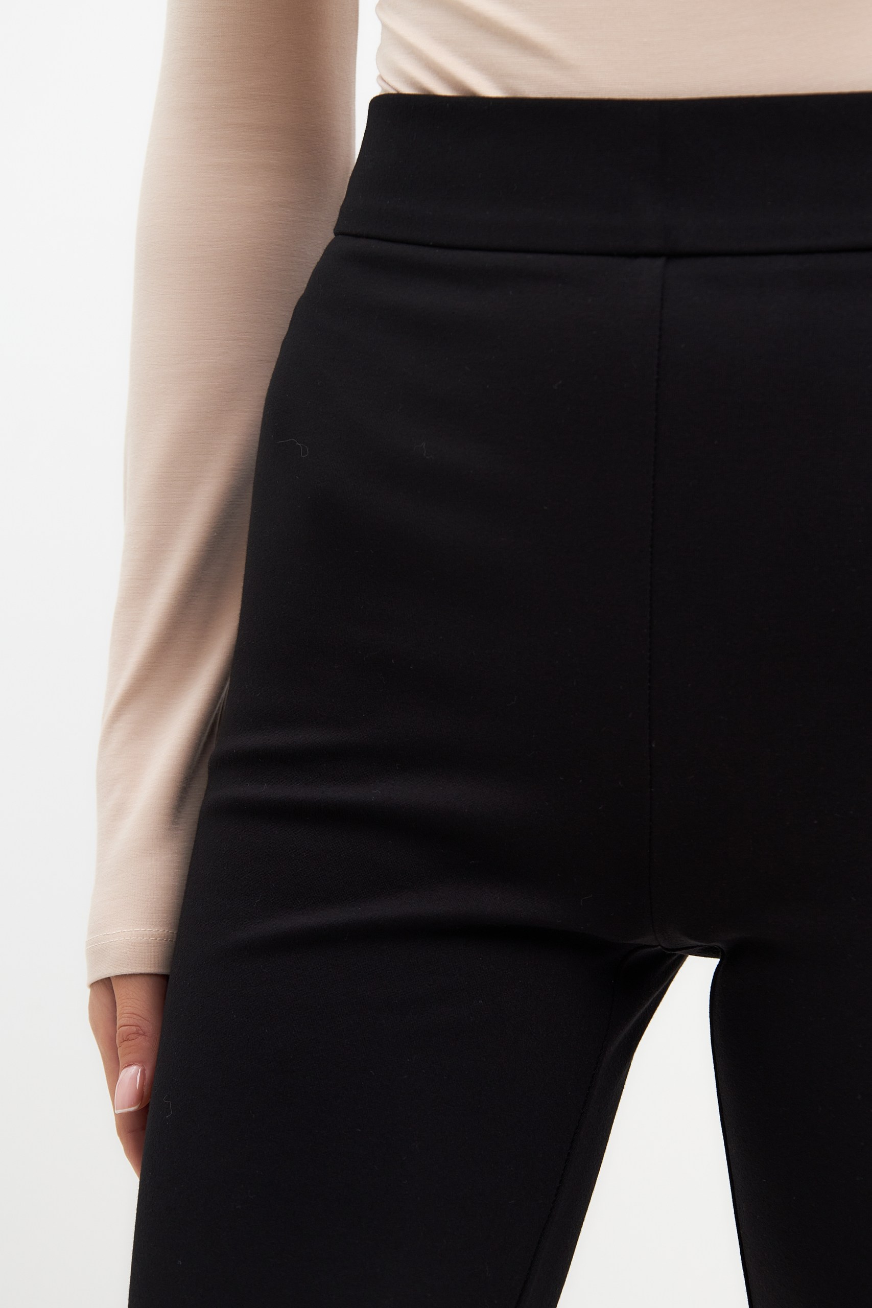 Брюки из джерси с разрезами