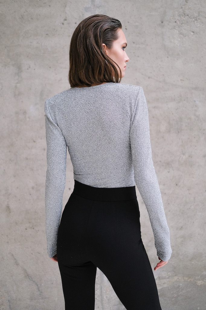 Топ серебристый