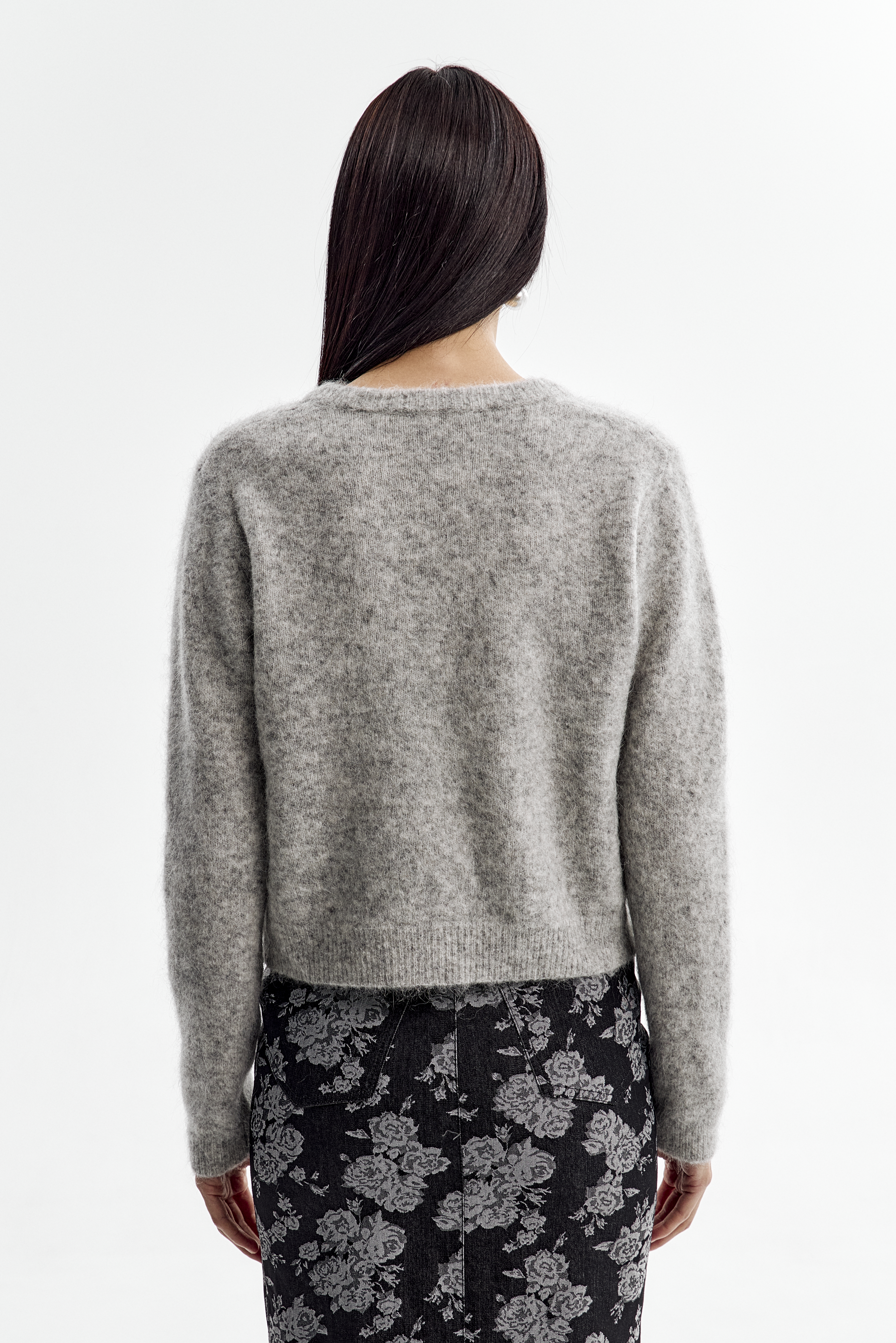 Кардиган короткий из ангоры с золотыми пуговицами