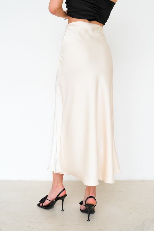 Юбка атласная 