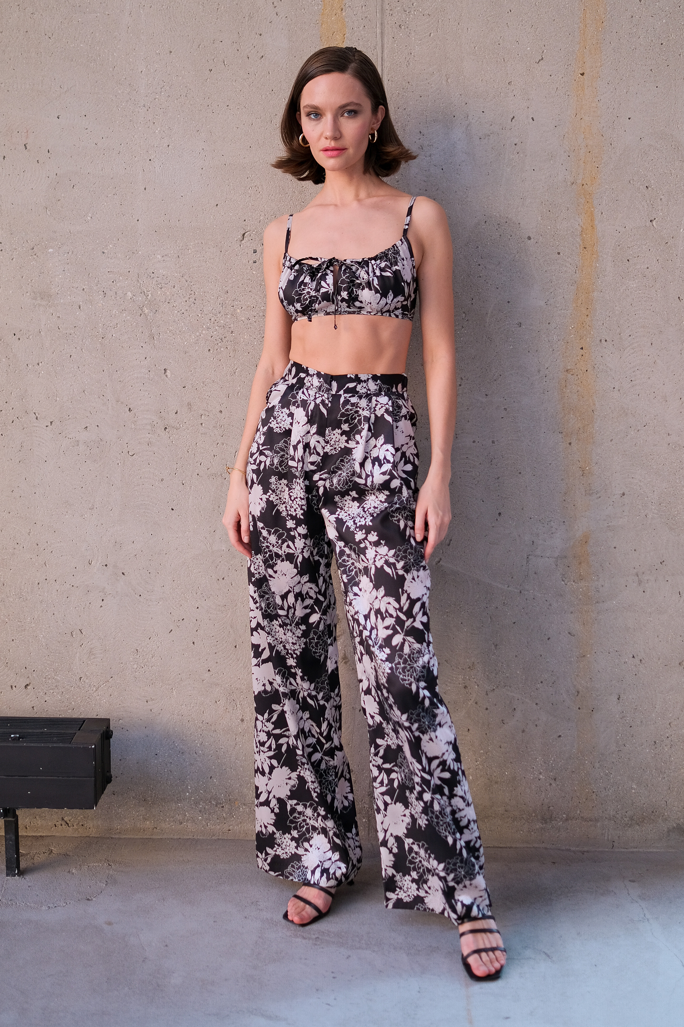 Топ-лиф бежевые цветы