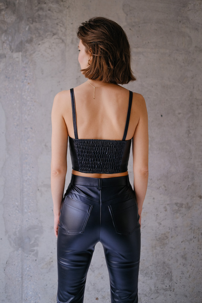 Топ из эко кожи черный