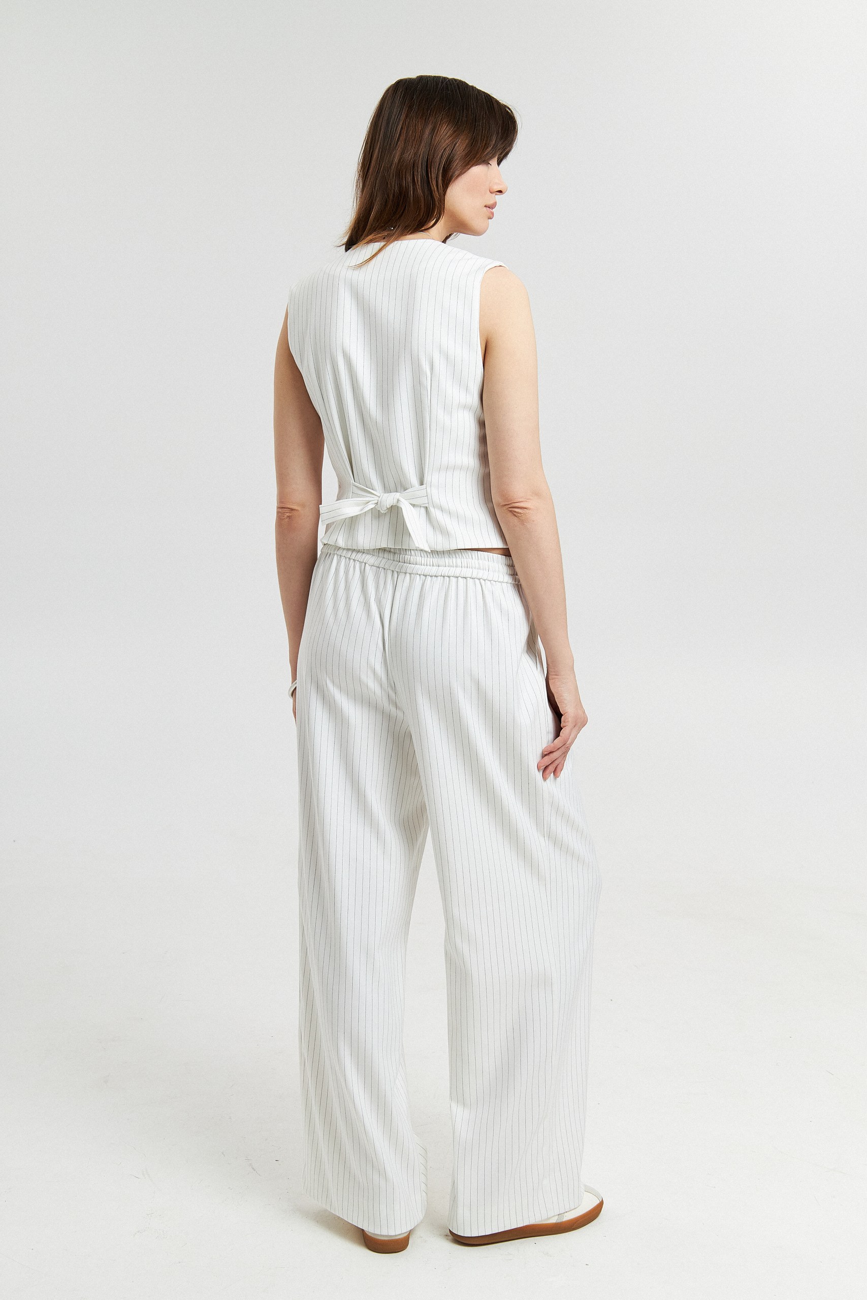 Брюки в полоску на резинке