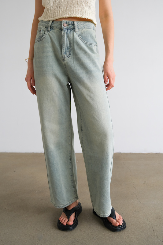  Джинсы голубые