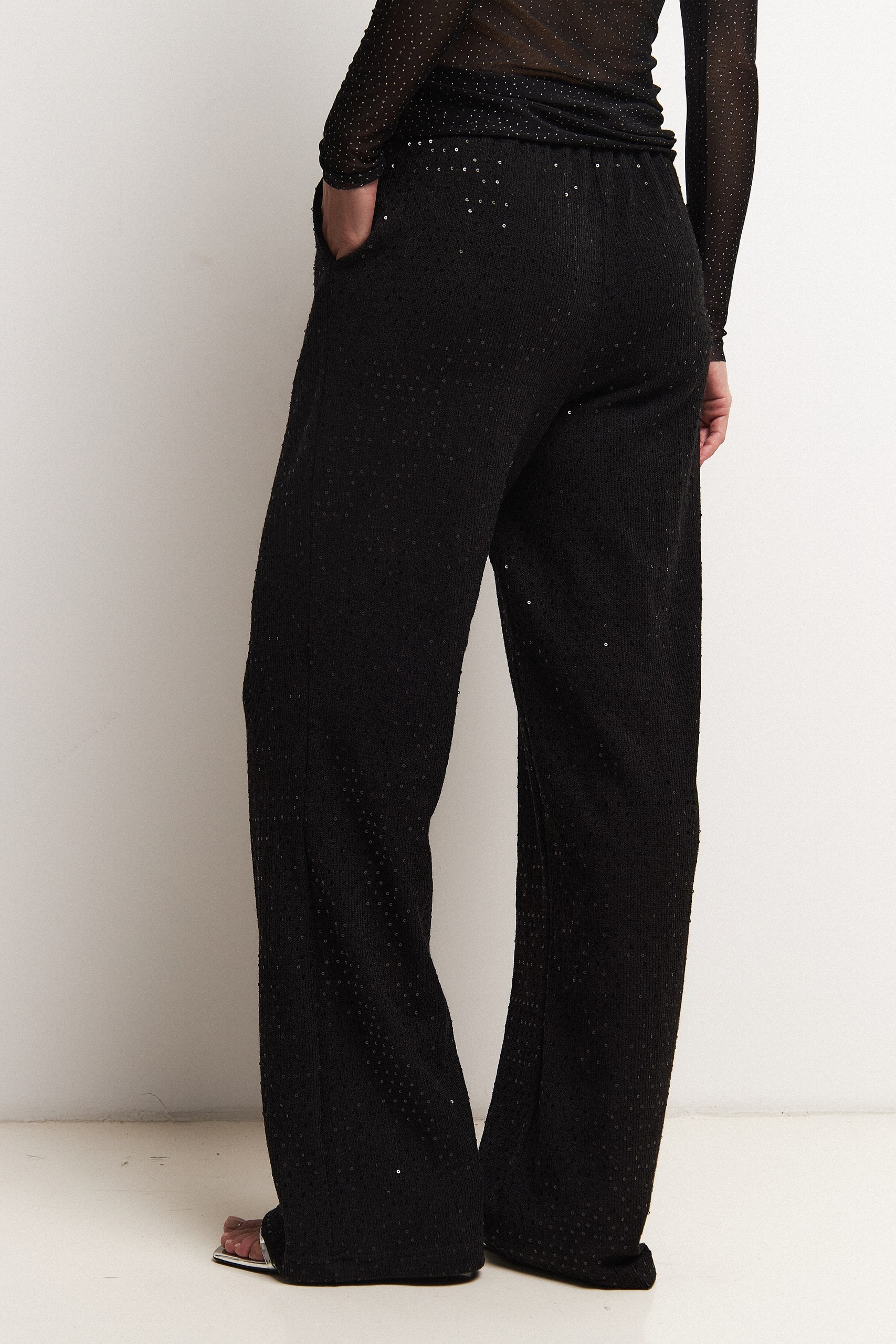 Брюки с пайетками