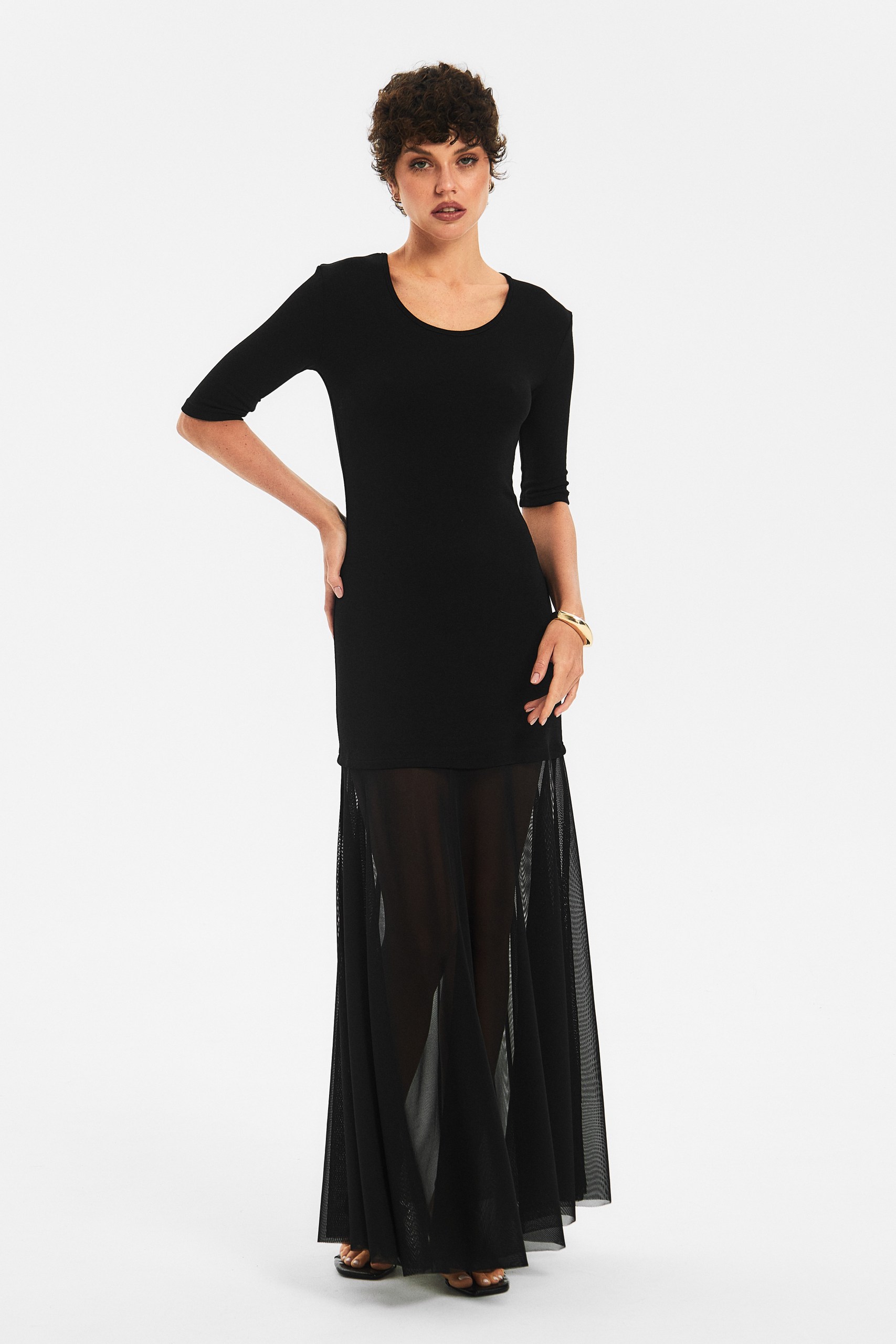 Платье с прозрачной юбкой