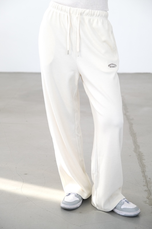  Брюки молочные в рубчик