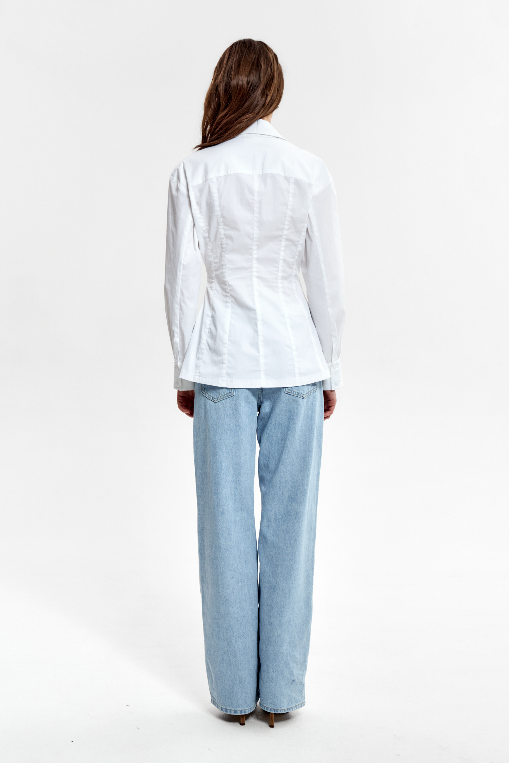 Рубашка приталенная с клапанами