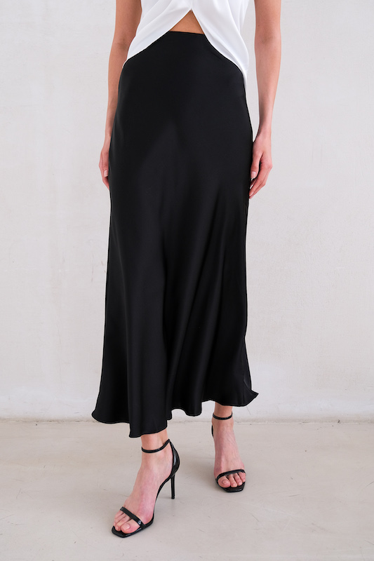 Юбка черная атласная 