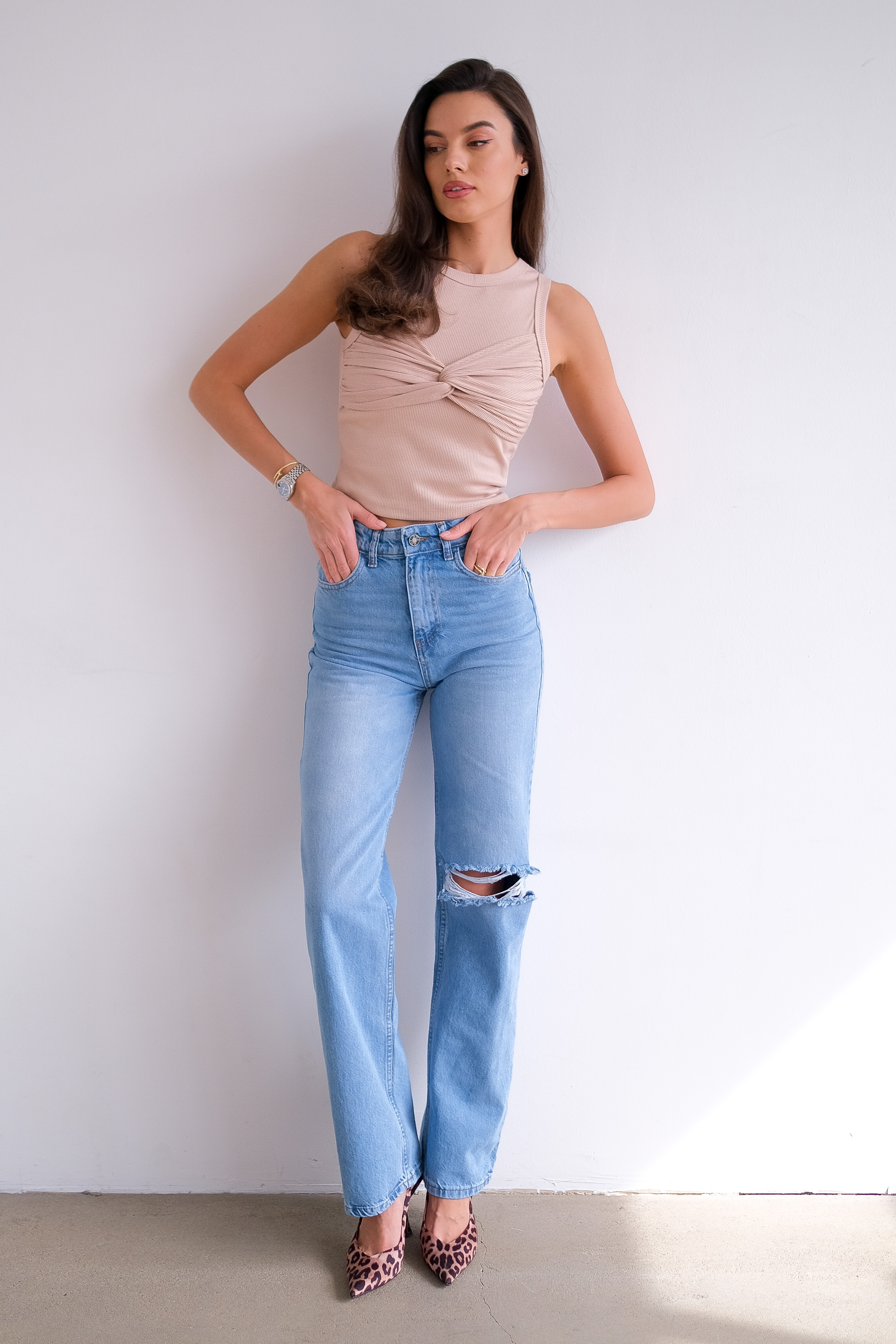 Топ с перекрутом 