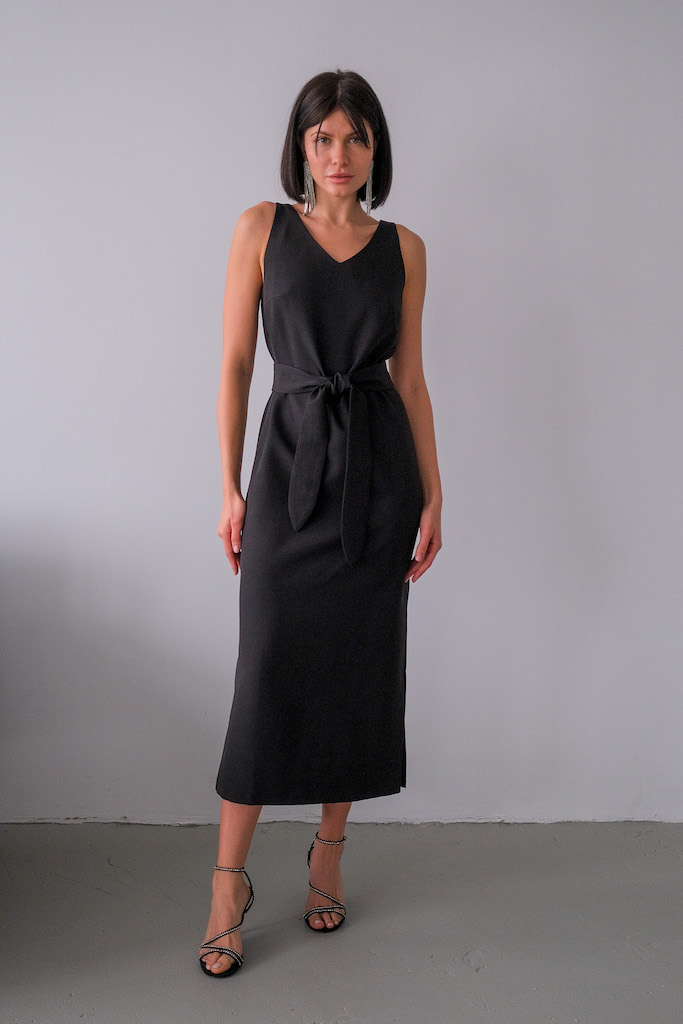 Платье длинное с поясом