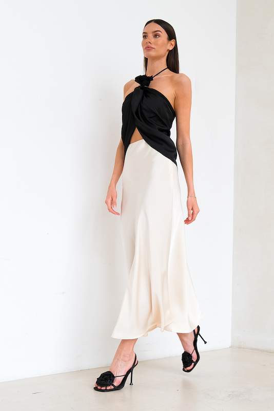 Топ с розой атласный