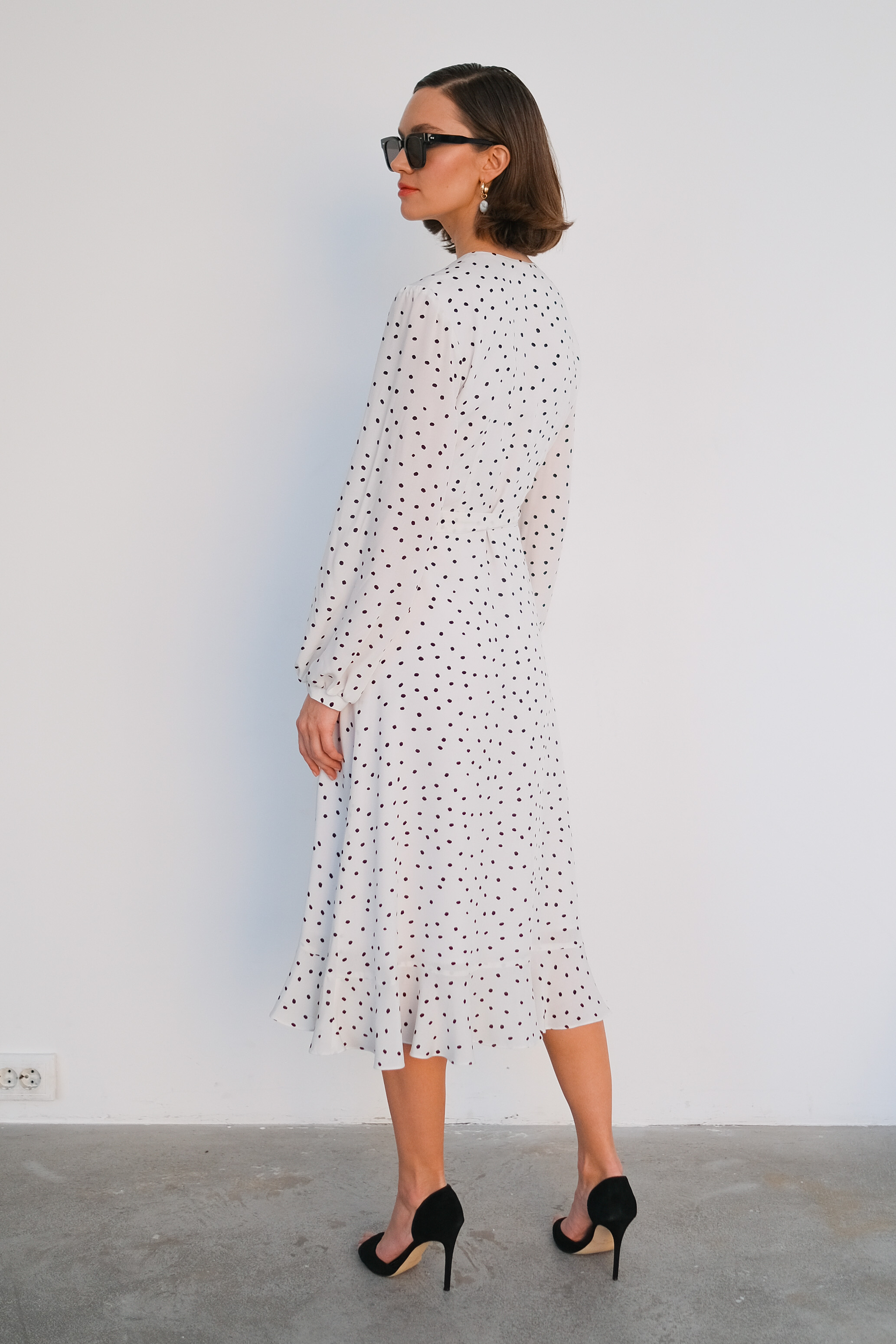 Платье на запах в горох 