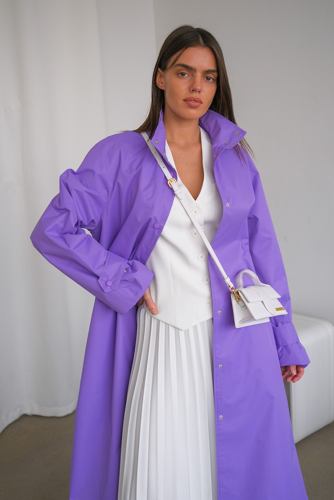 Плащ лиловый