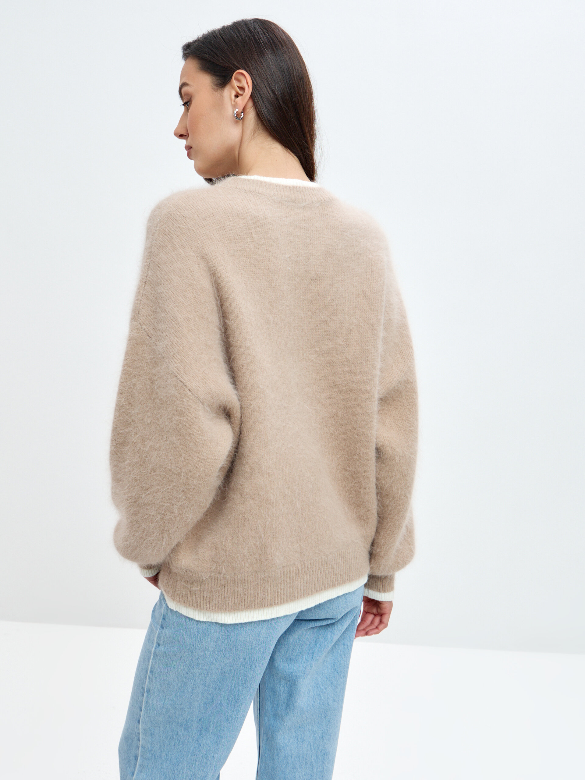  Свитер из ангоры