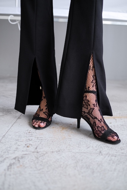 Брюки с разрезами