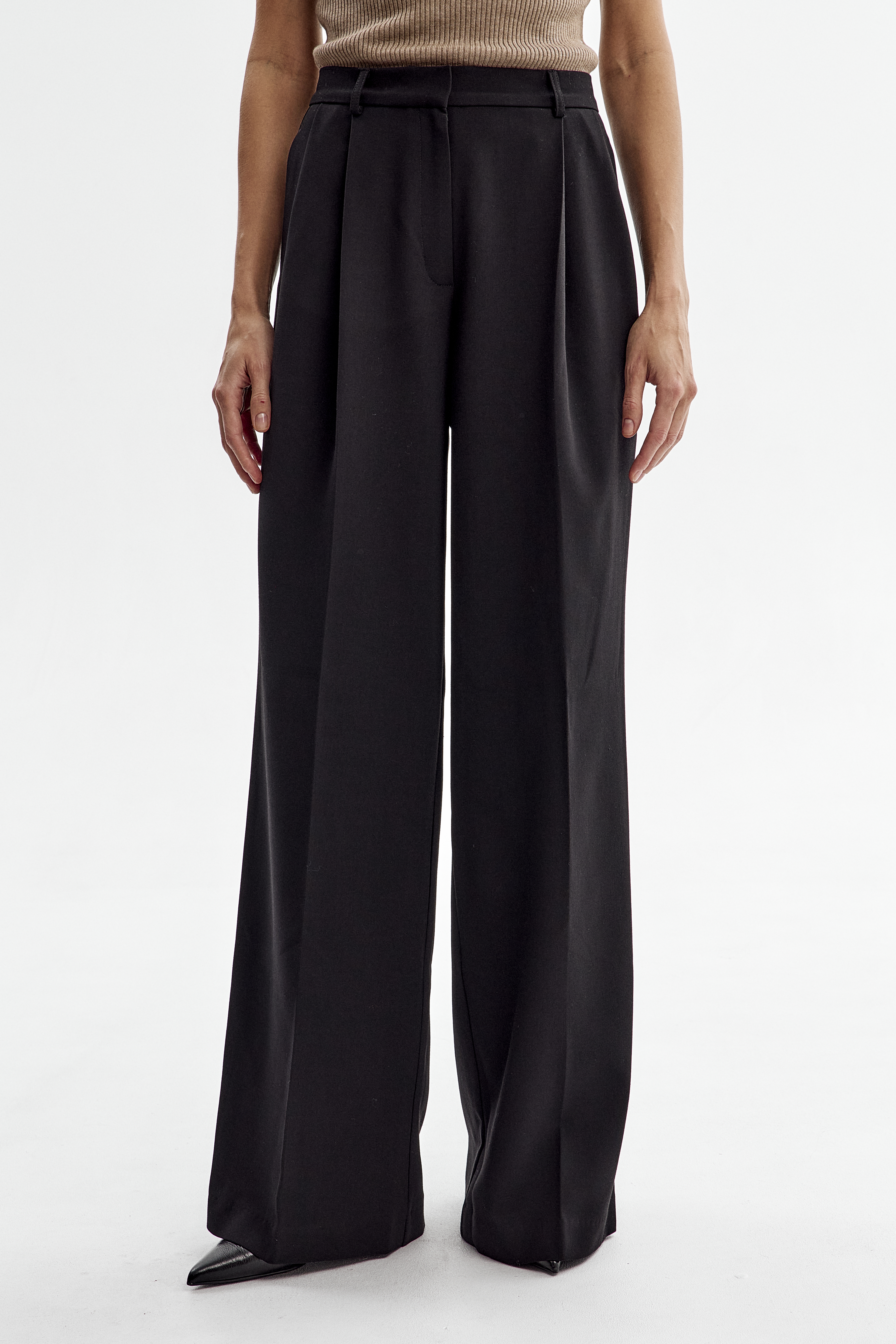 Брюки со стрелками