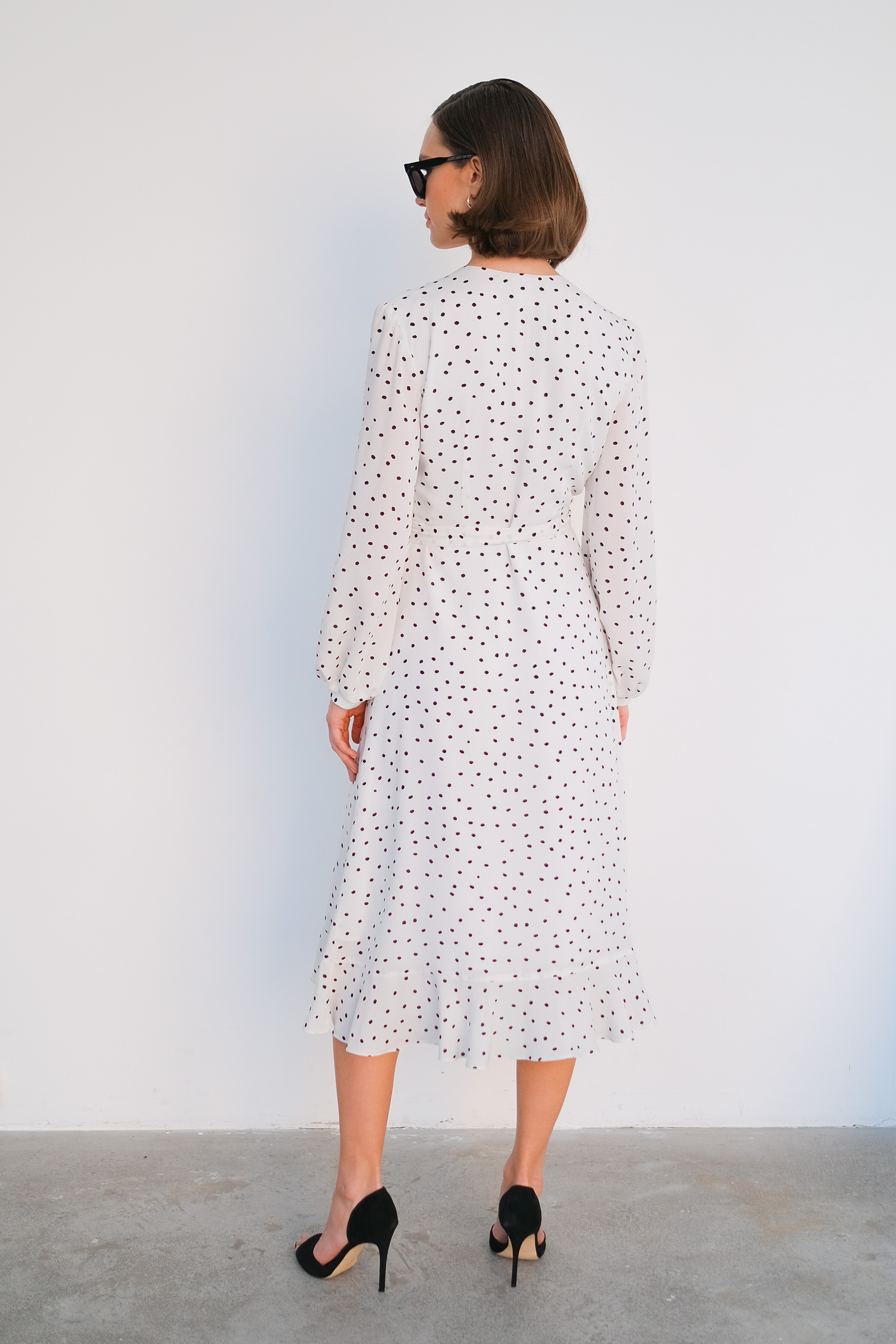 Платье на запах в горох 