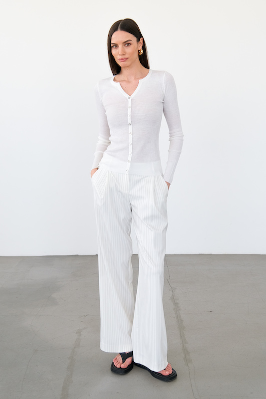  Брюки в полоску молочные