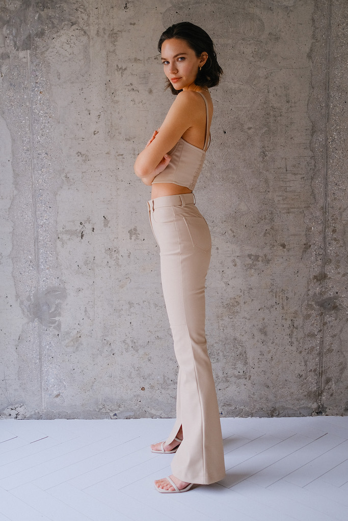 Топ из эко кожи бежевый