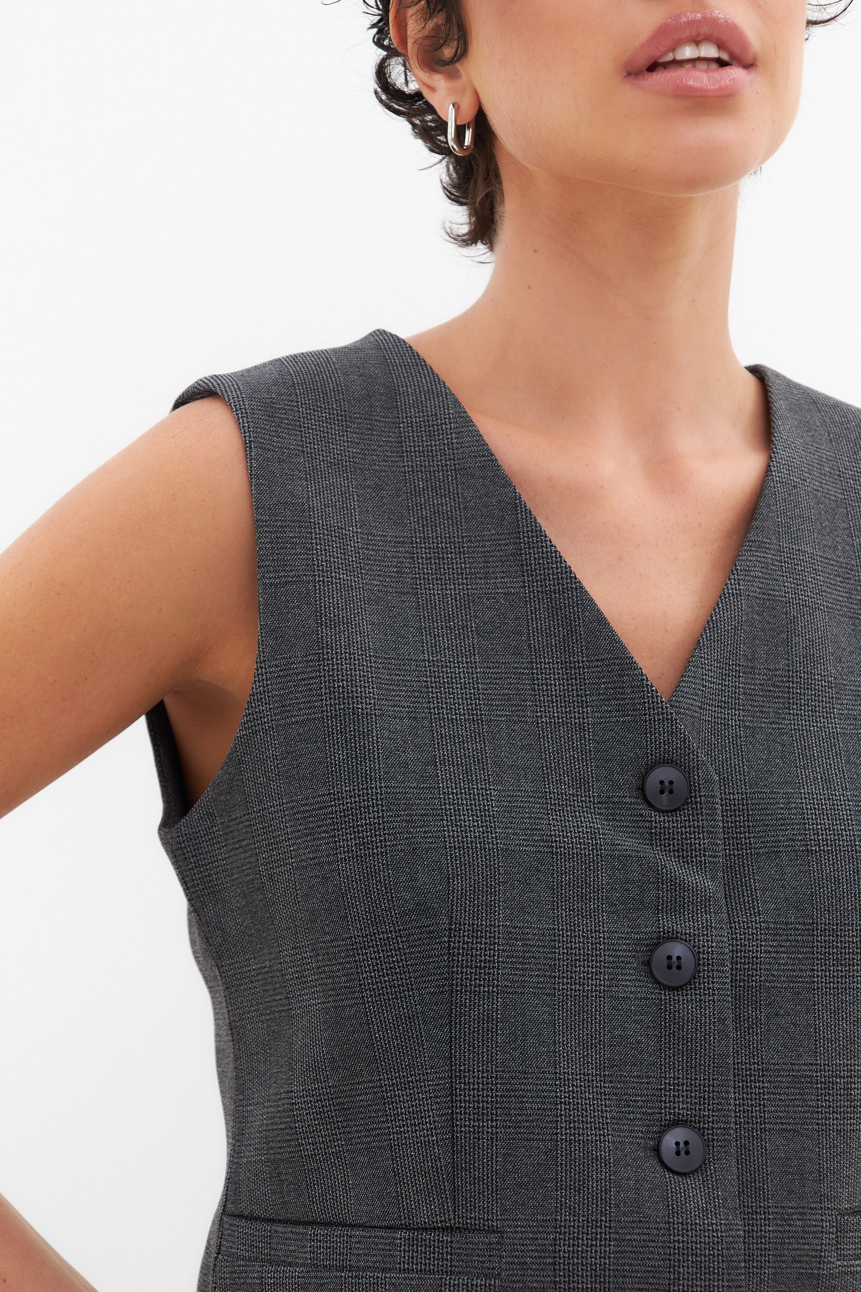 Жилет серый