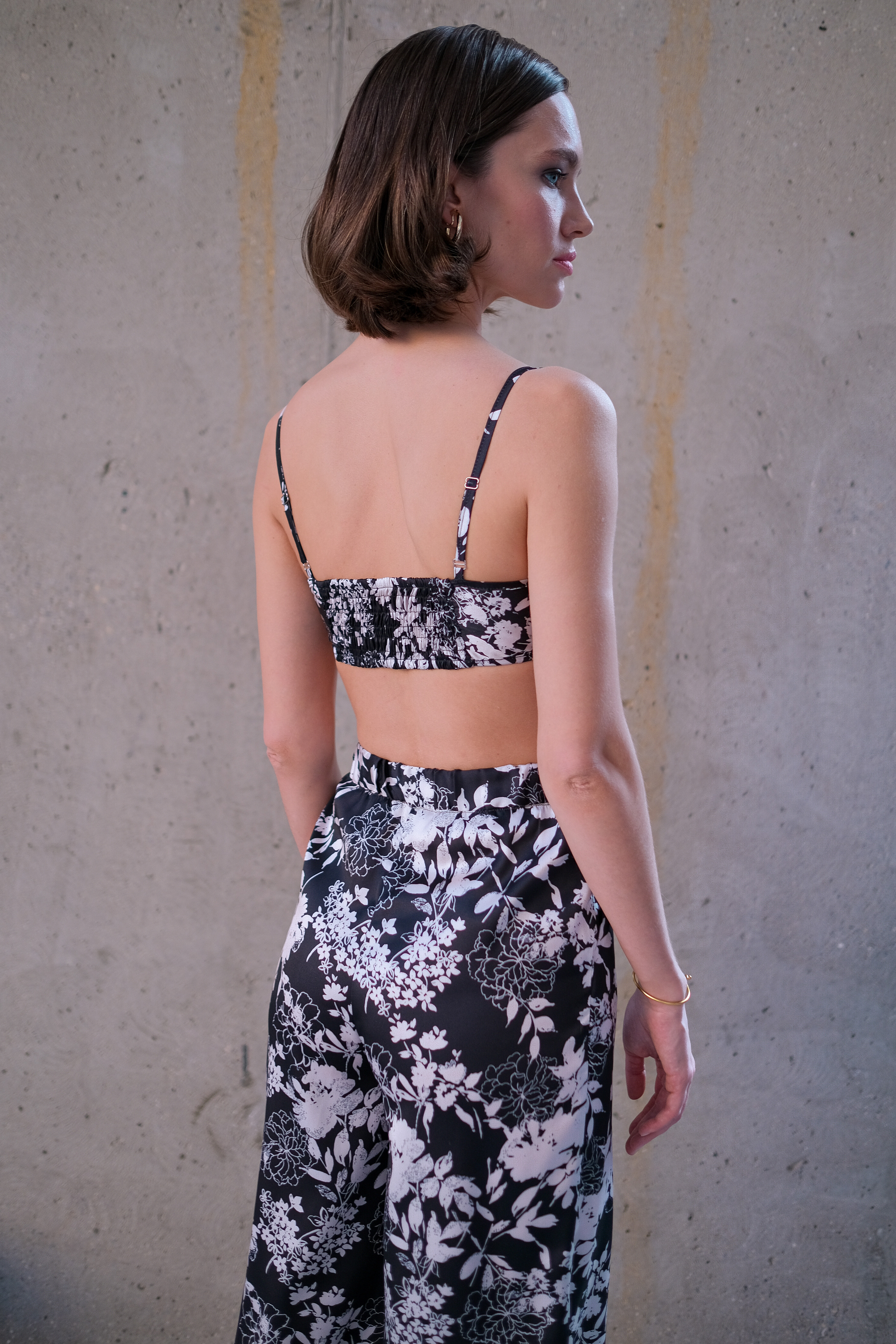 Топ-лиф бежевые цветы