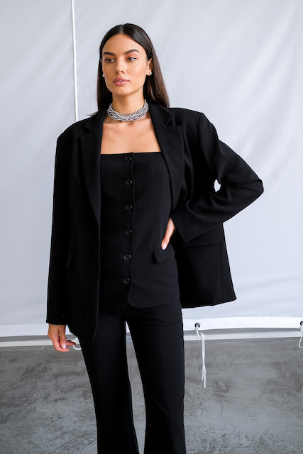  Жилет черный