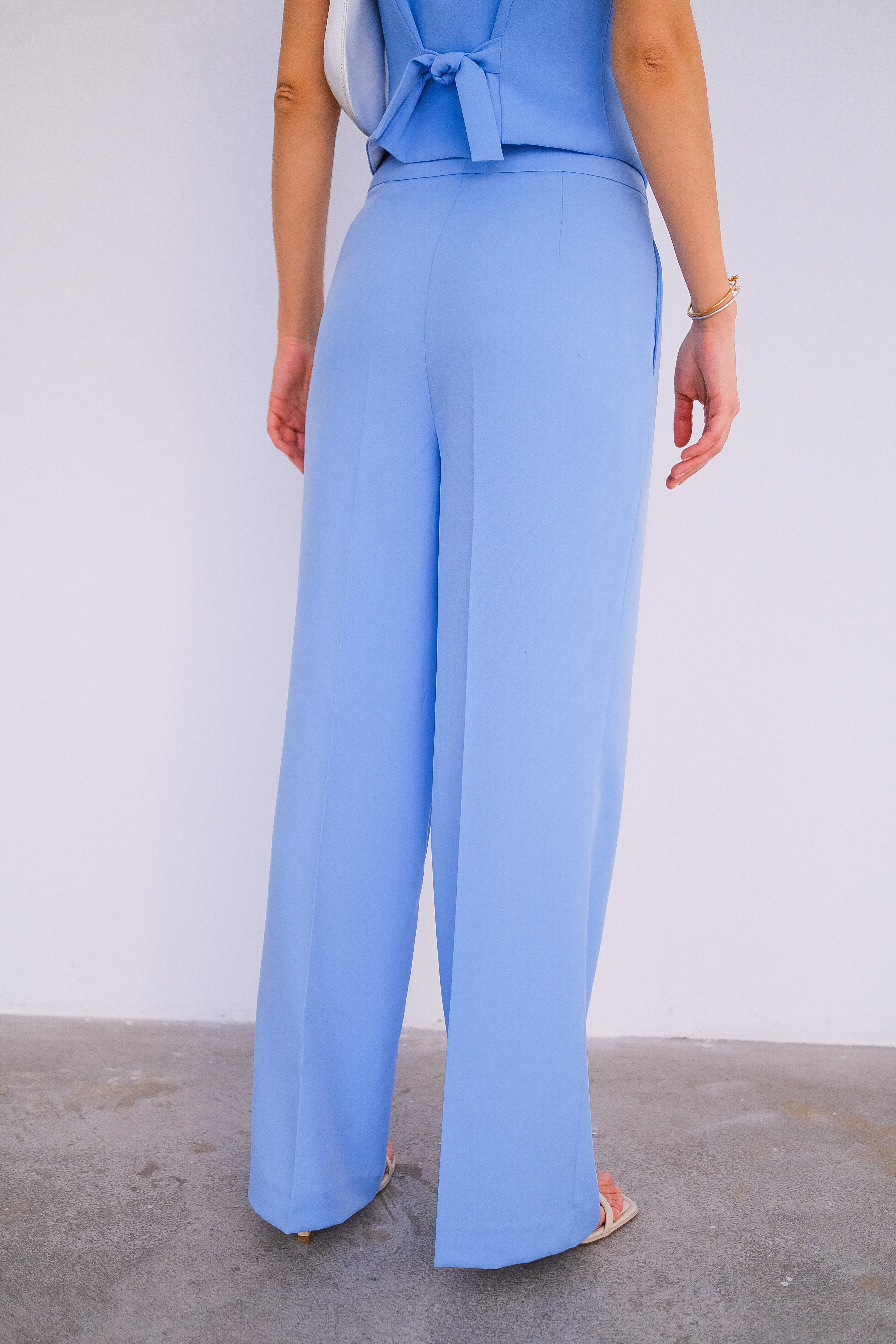 Брюки со стрелками 