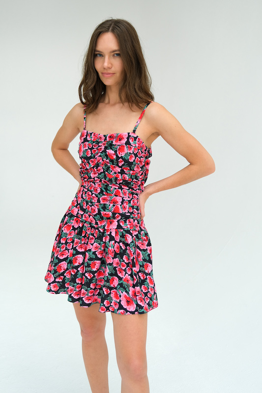 Платье мини на бретелях