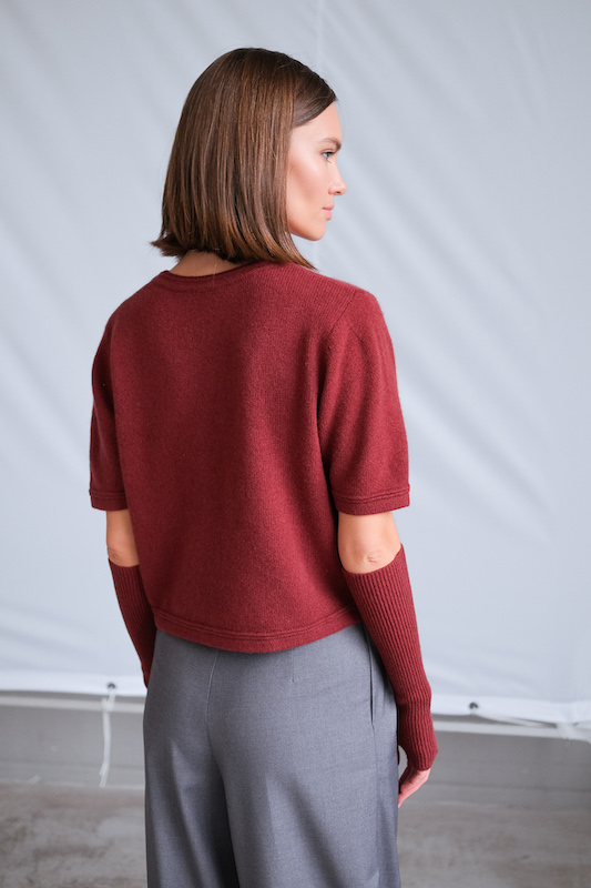 Топ с отдельными рукавами