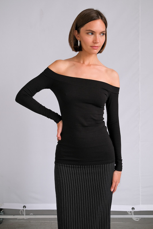 Топ с открытыми плечами