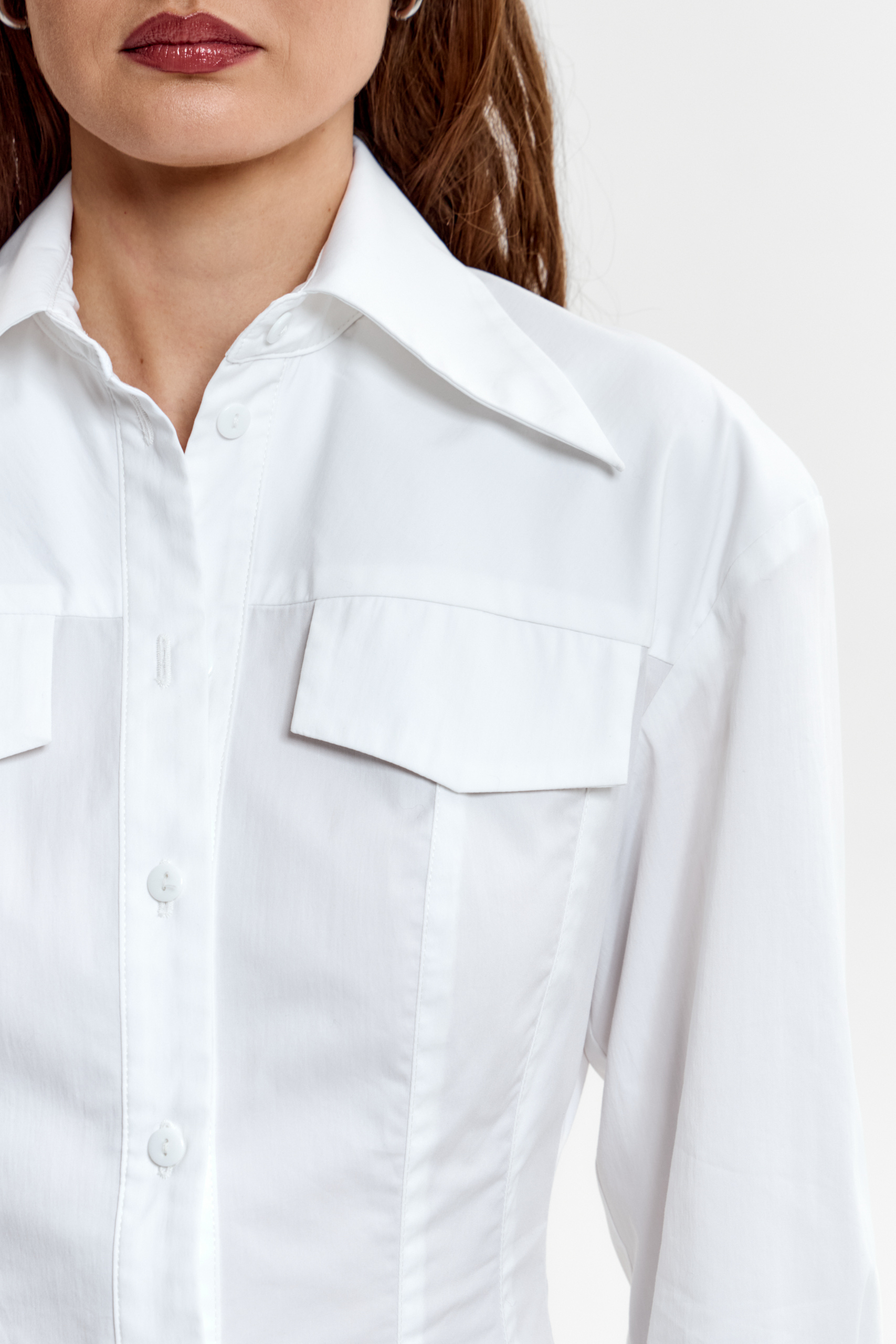 Рубашка приталенная с клапанами