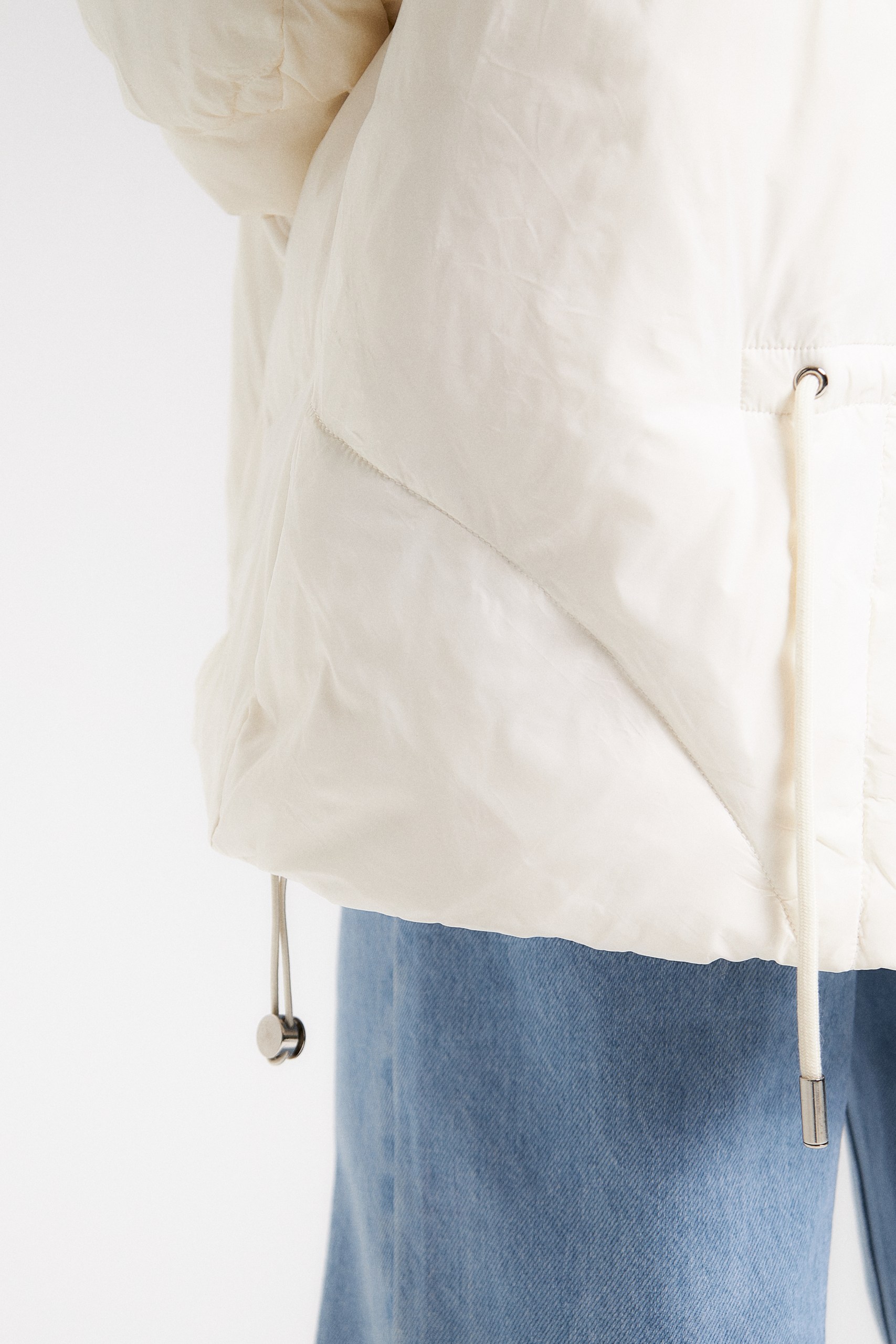 Куртка с пушистым воротником