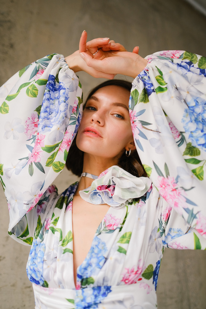 Платье мини принт цветы 