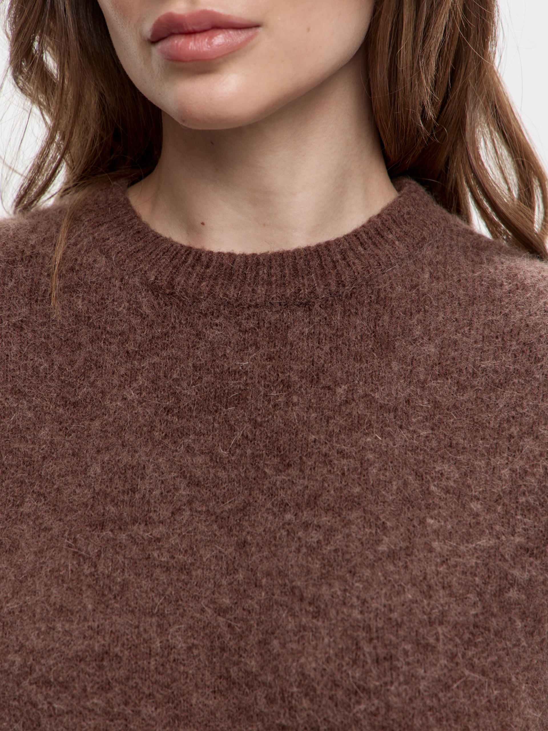 Свитер V вырез