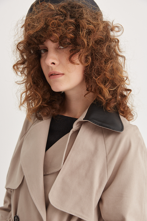 Тренч с кожаными вставками