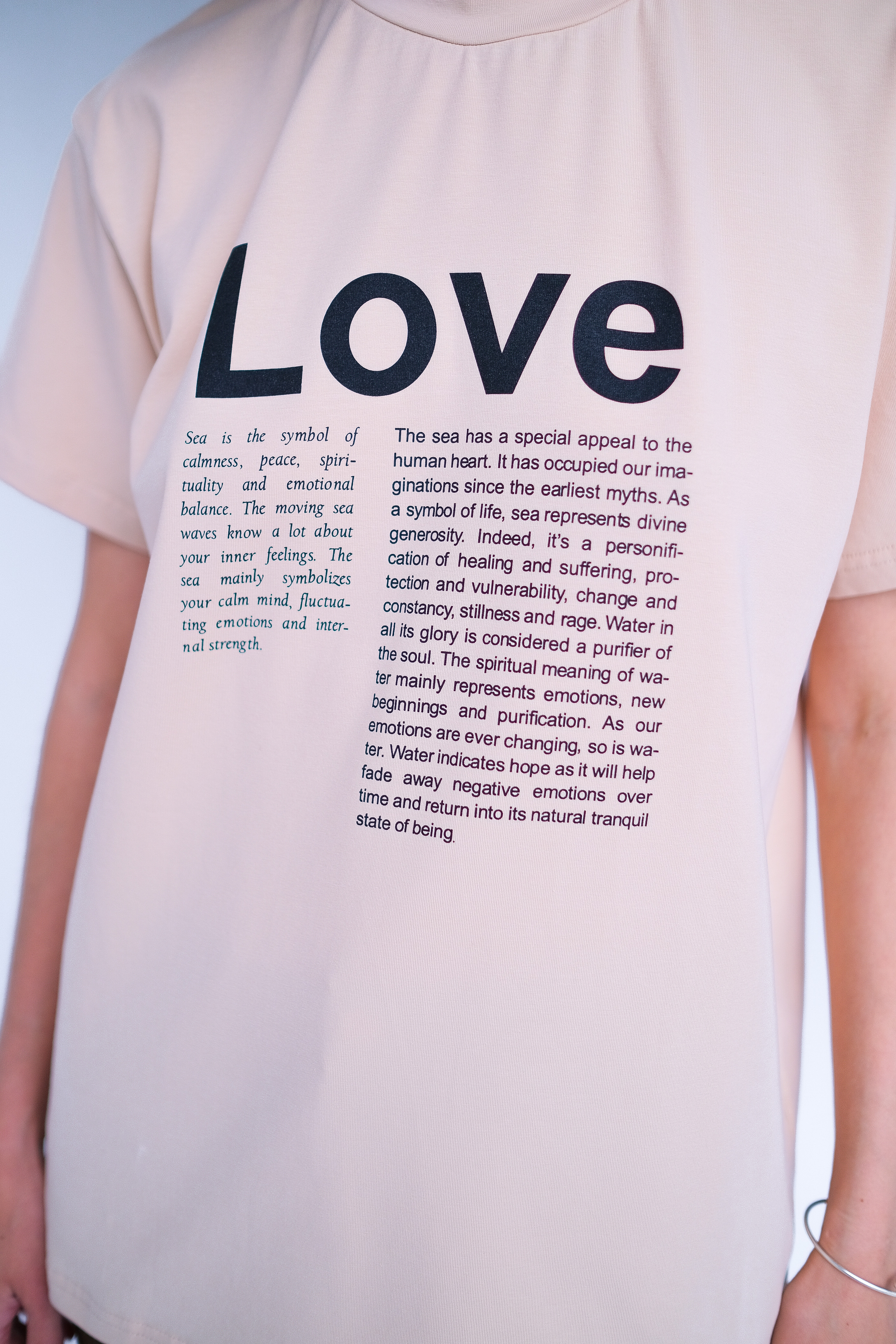  Футболка  love 