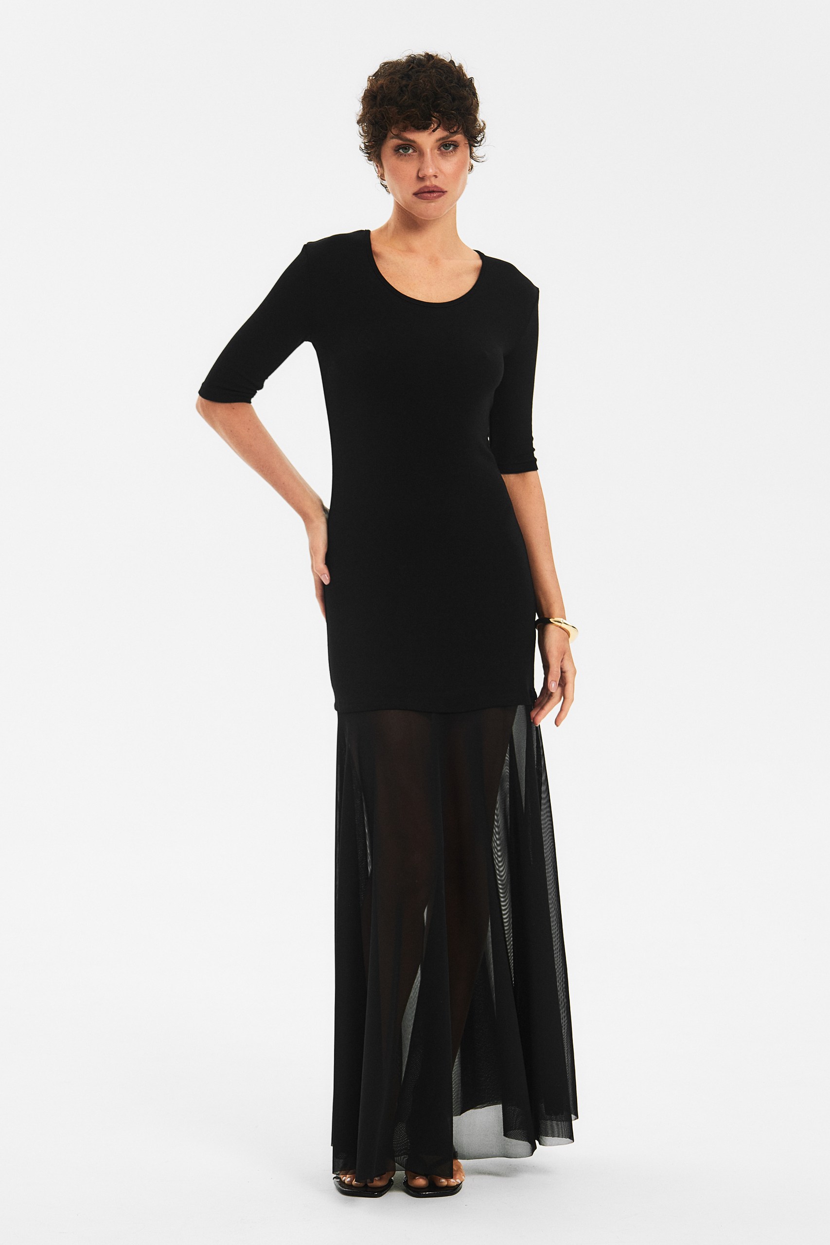 Платье с прозрачной юбкой